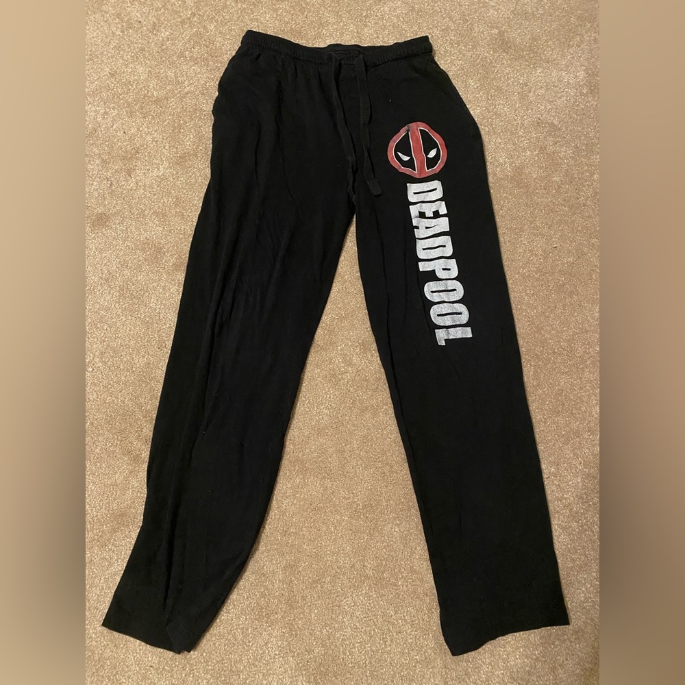 Deadpool sweatpants small